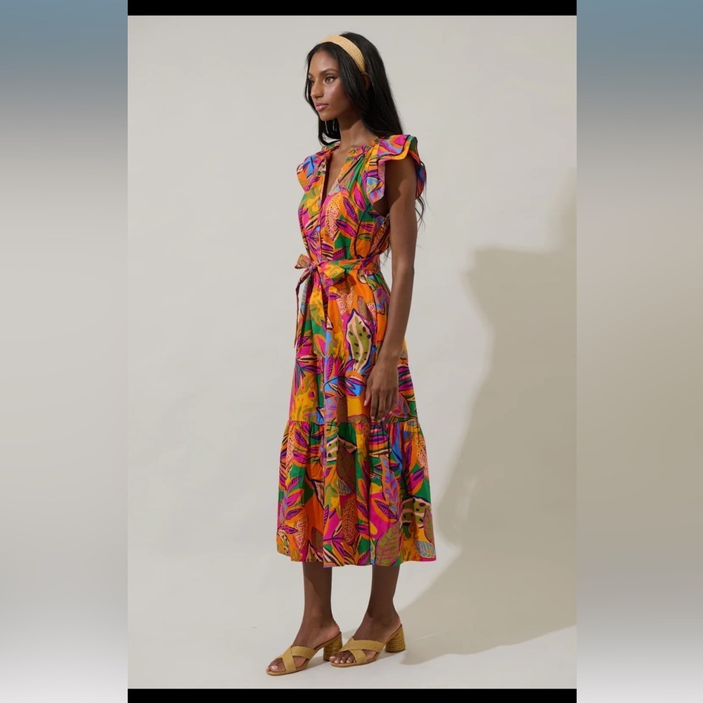 SugarLips Milana Floral Dynamite Button Midi Dress - Picture 3 of 7